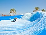 Le onde migliori si cavalcano in piscina